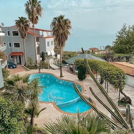 Nonna's Boutique Dhërmi