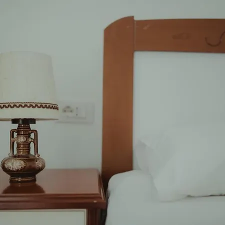 Nocleg ze śniadaniem Nonna's Boutique Dhërmi